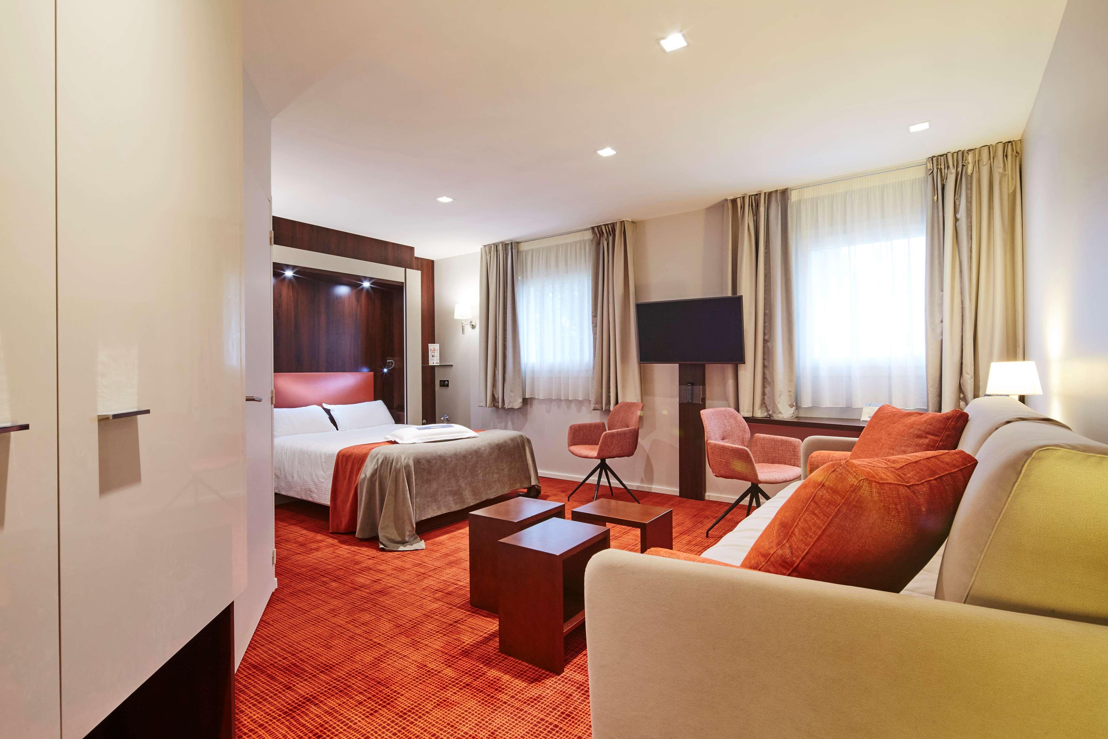 Kyriad Nantes Sud - Bouaye Aeroport Экстерьер фото
