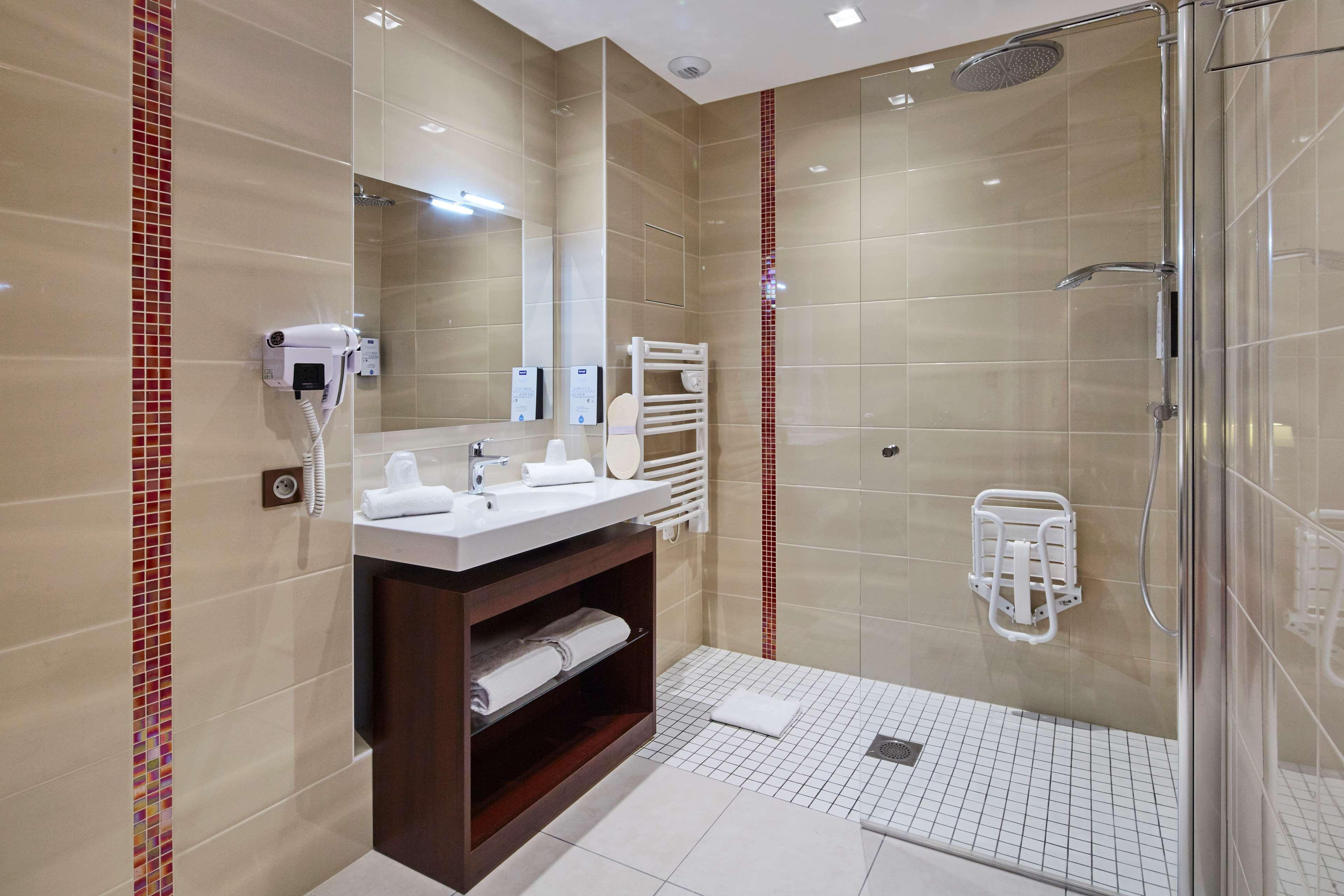Kyriad Nantes Sud - Bouaye Aeroport Экстерьер фото