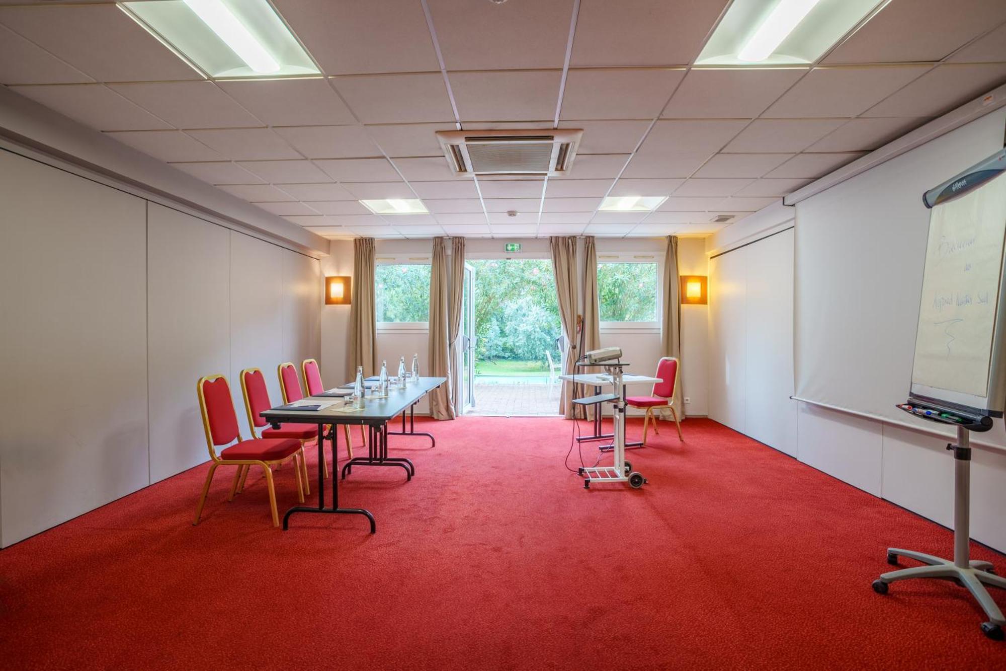 Kyriad Nantes Sud - Bouaye Aeroport Экстерьер фото