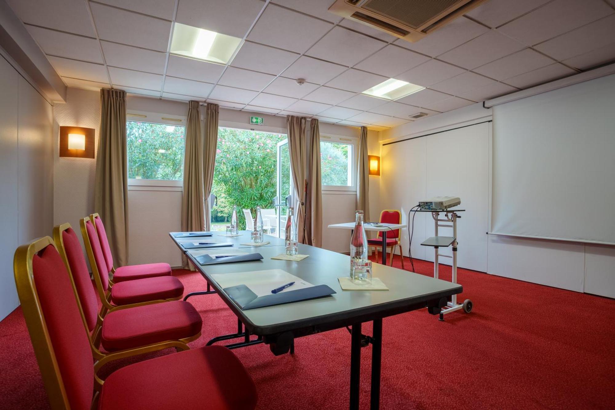 Kyriad Nantes Sud - Bouaye Aeroport Экстерьер фото