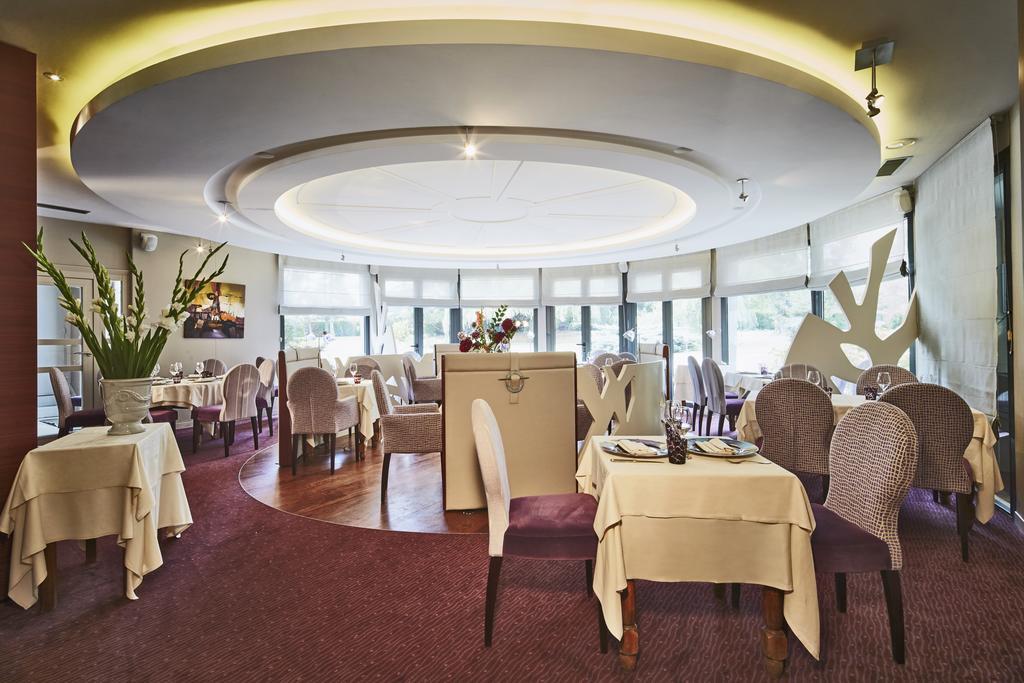 Kyriad Nantes Sud - Bouaye Aeroport Экстерьер фото